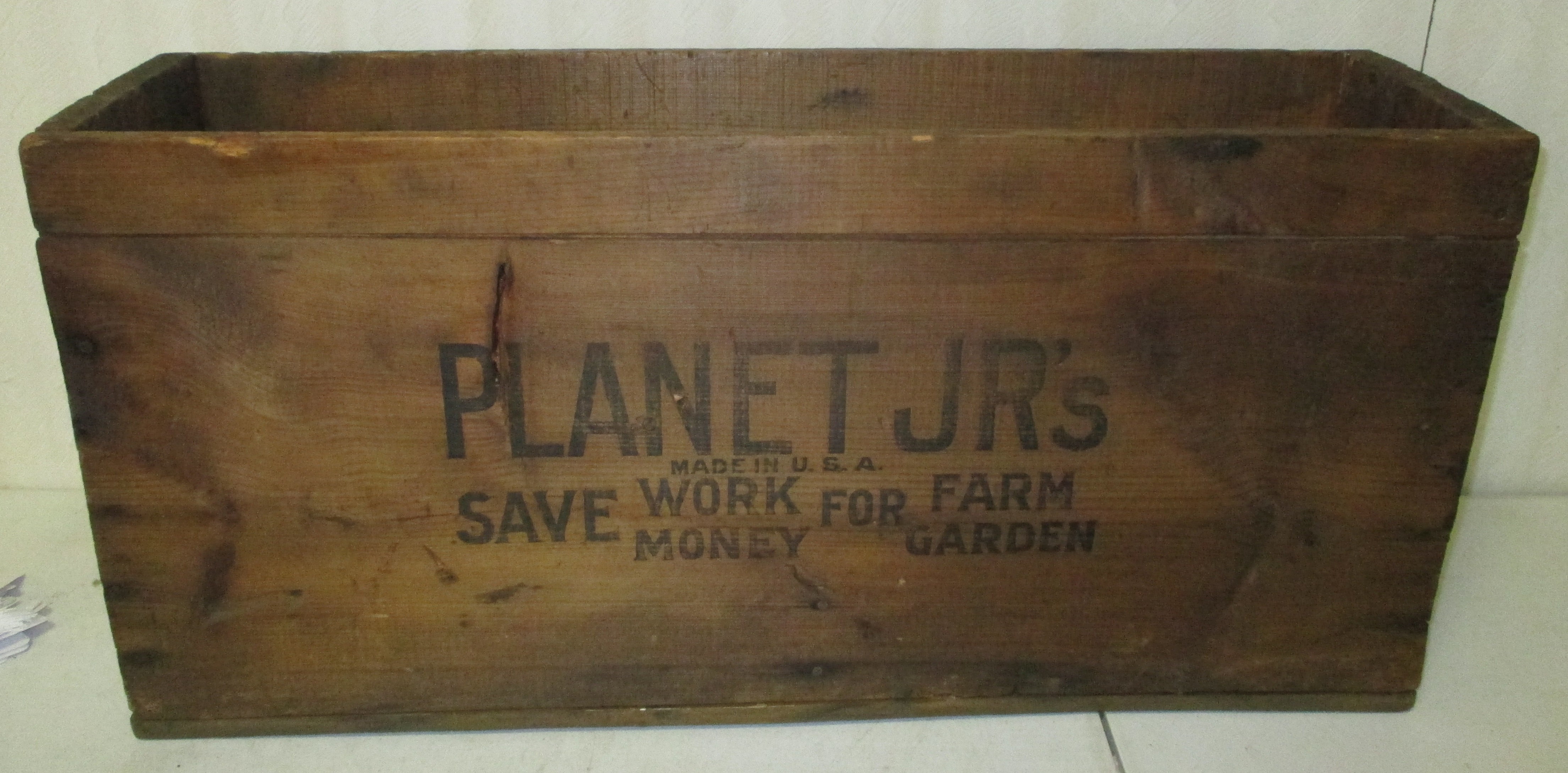210: Planet JR's Wood Box