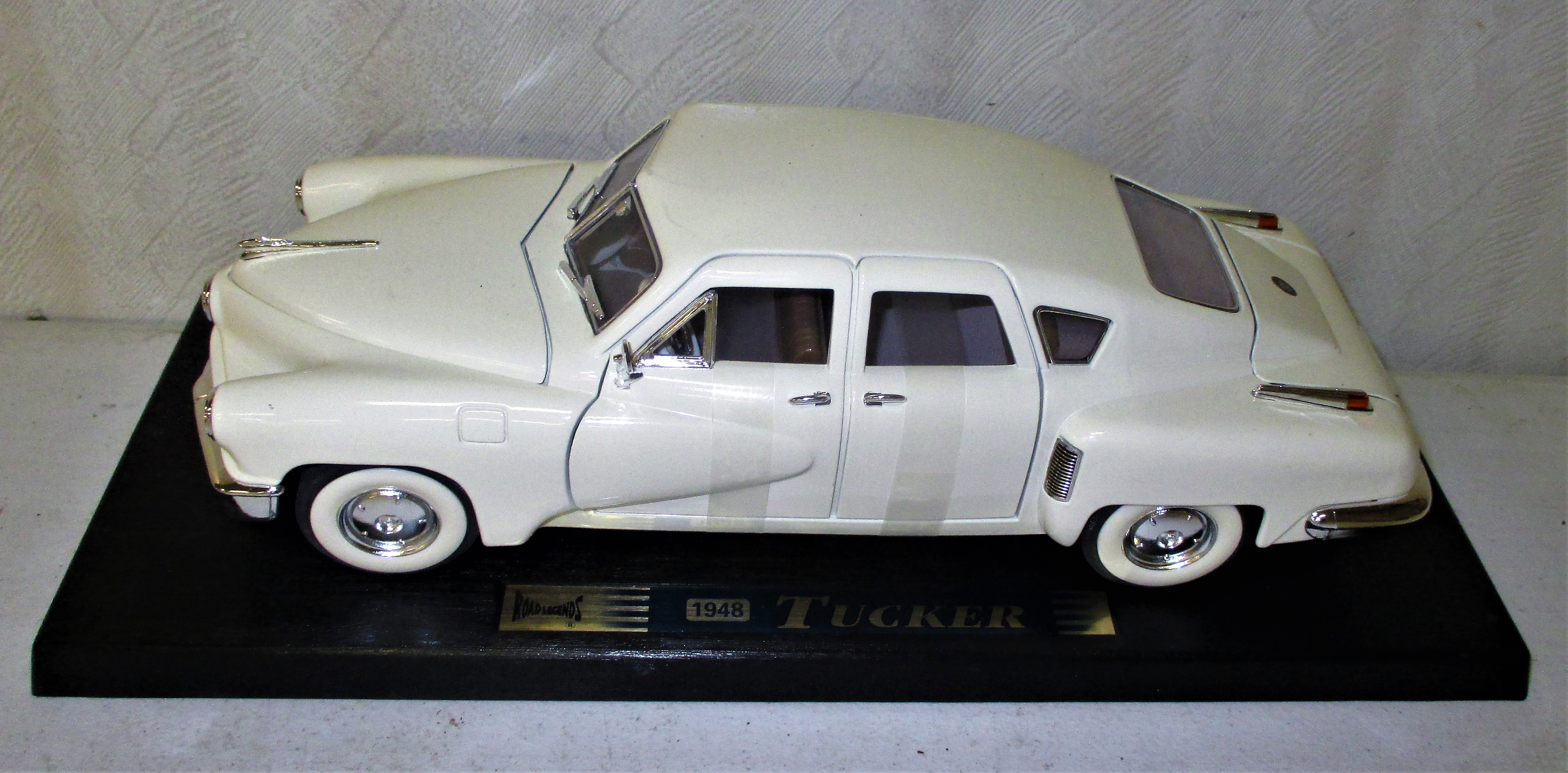 162: 1948 Tucker Diecast Model