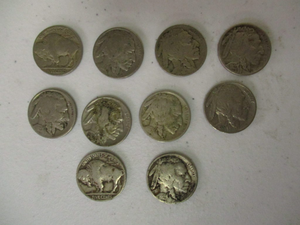 Lot 11: (11) Buffalo Nickels And (1) V Nickel