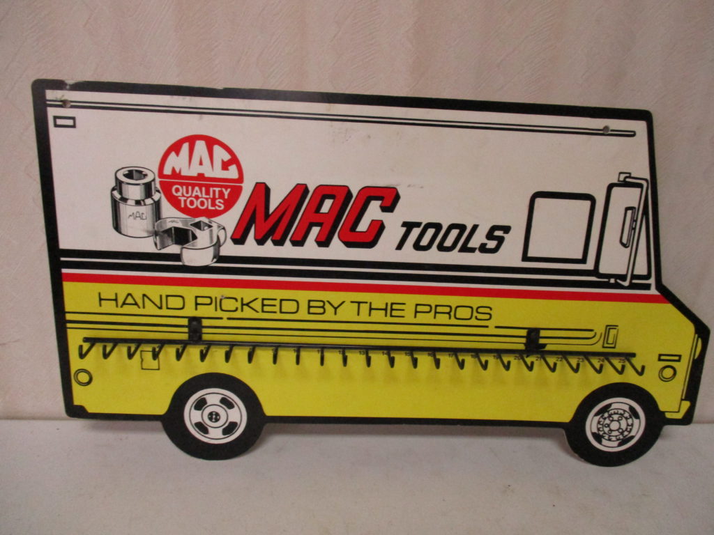 Lot 114: MAC Tools Display