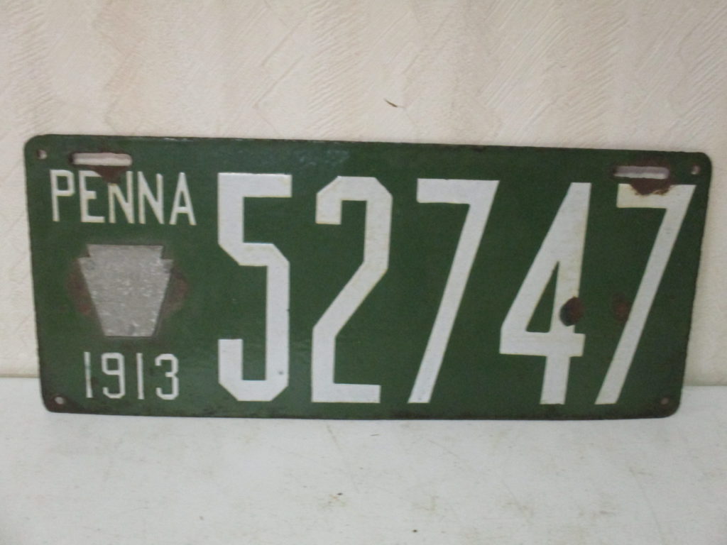 Lot 119: 1913 Porcelain License Plate