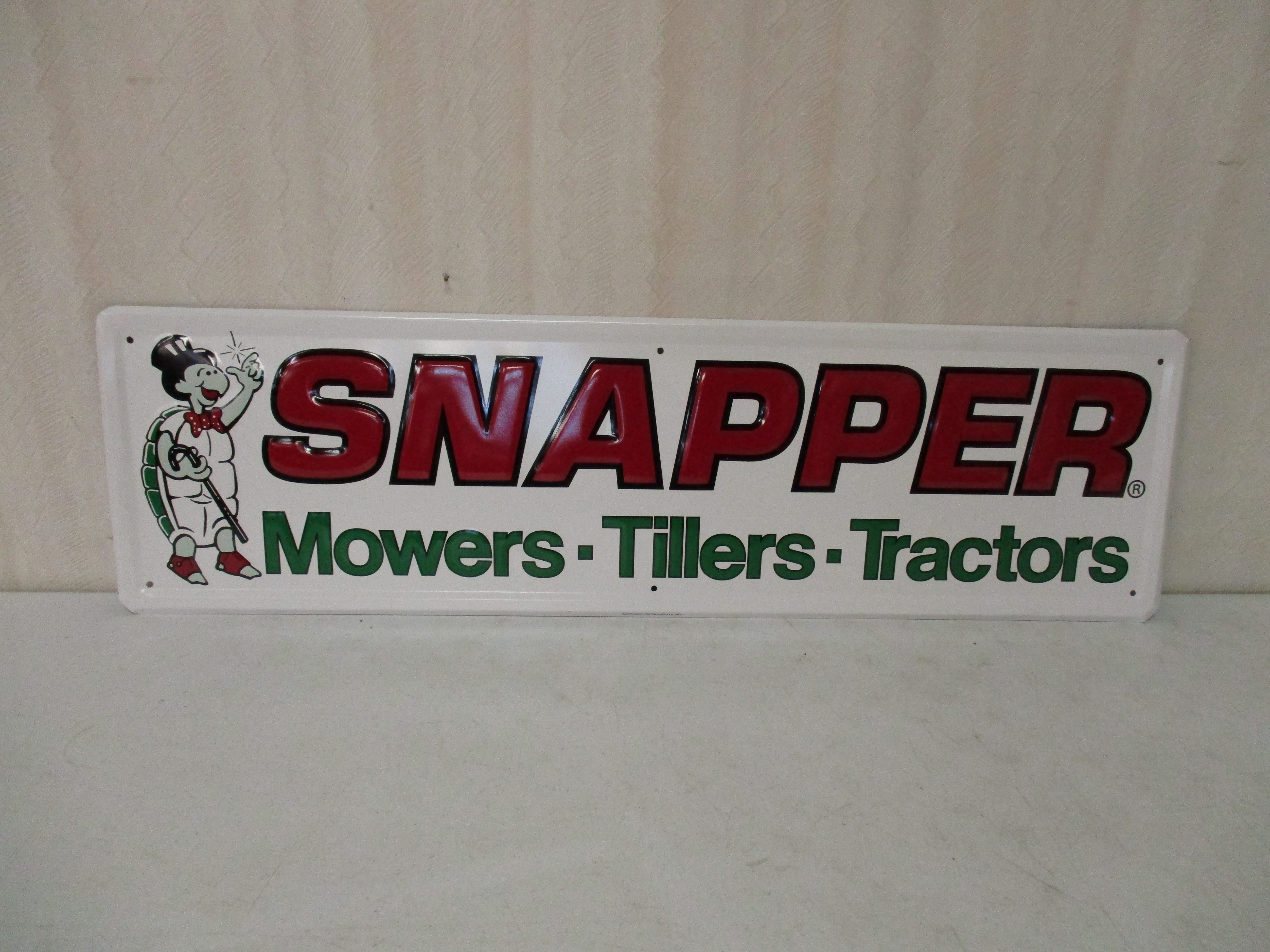 Lot 127: Snapper Mowers Sign - SST