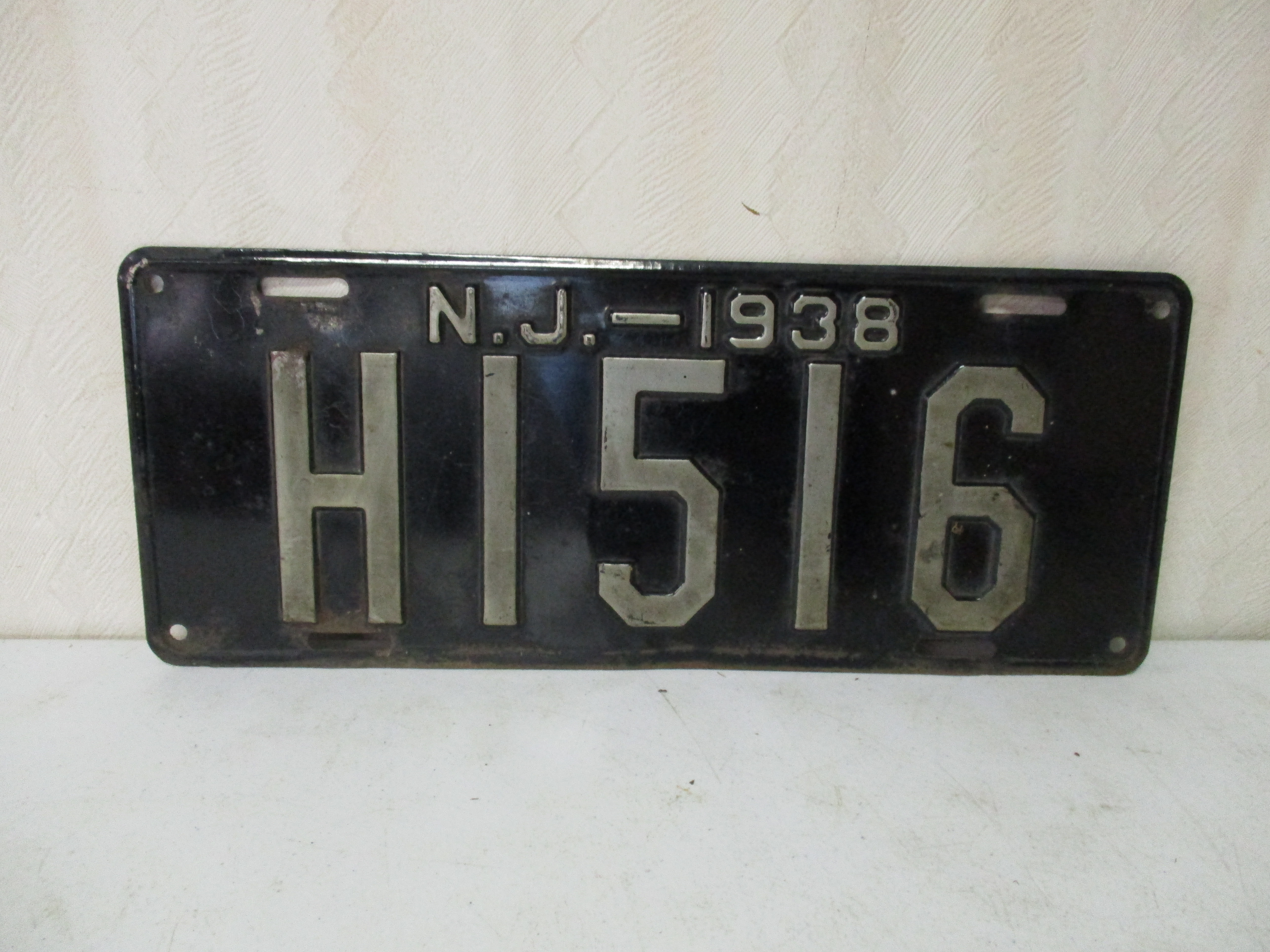 Lot 128: 1938 NJ License Plate