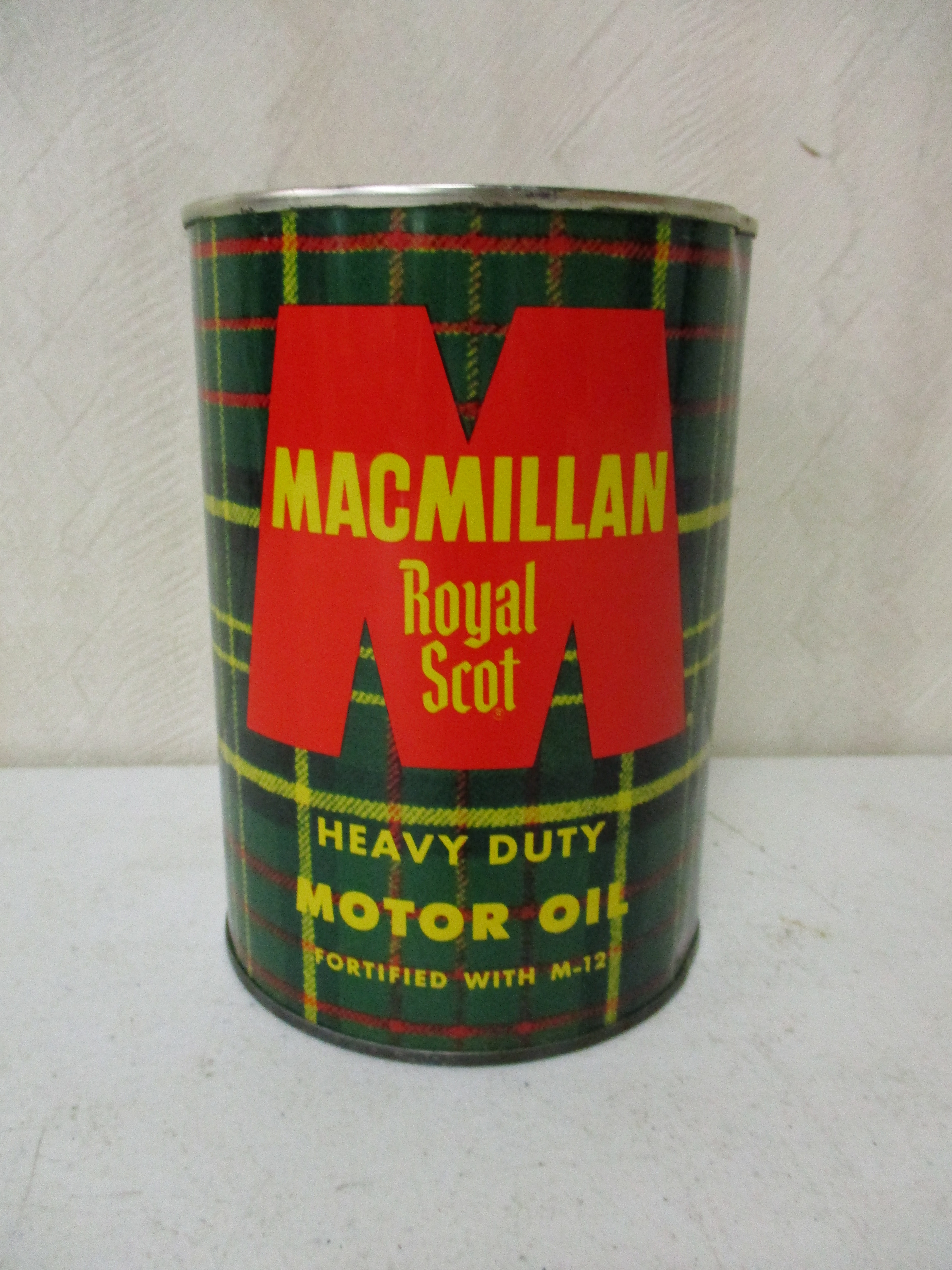 Lot 139: Macmillan Quart Oil Can