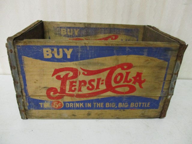 Lot 148: Pepsi-Cola Crate