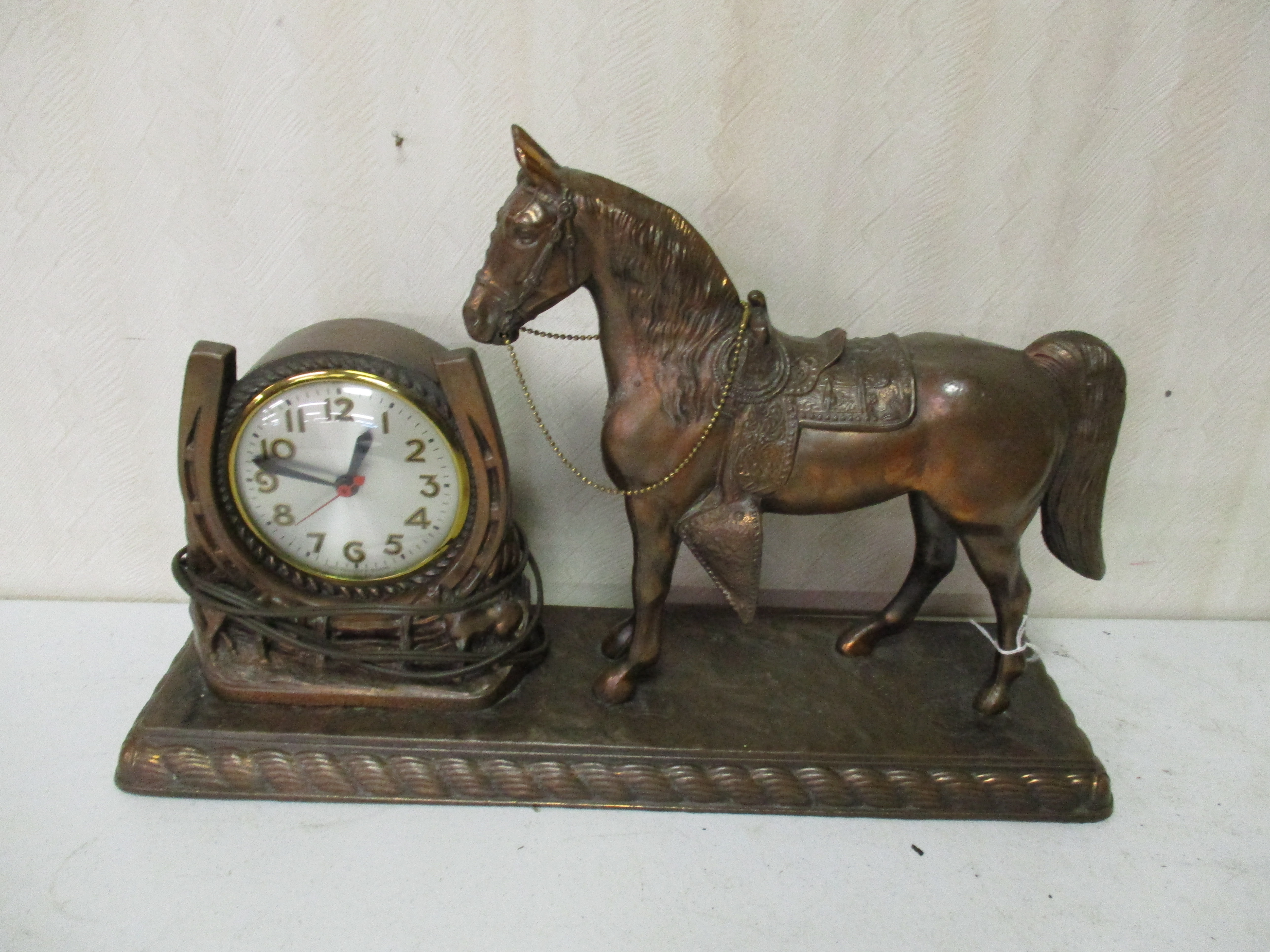 Lot 167: Horse Clock