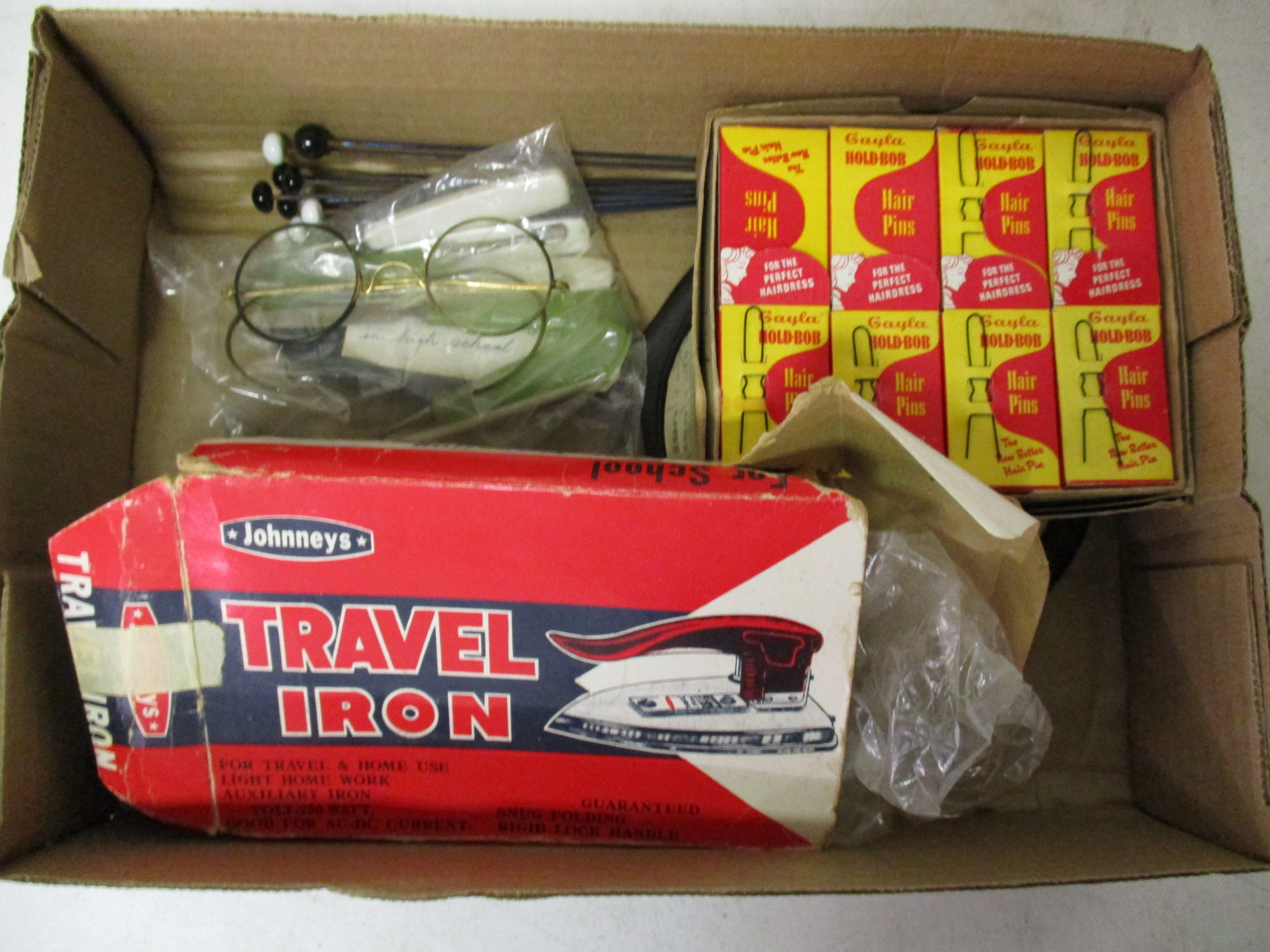 Lot 256: Travel Iron & Personal Care Lot