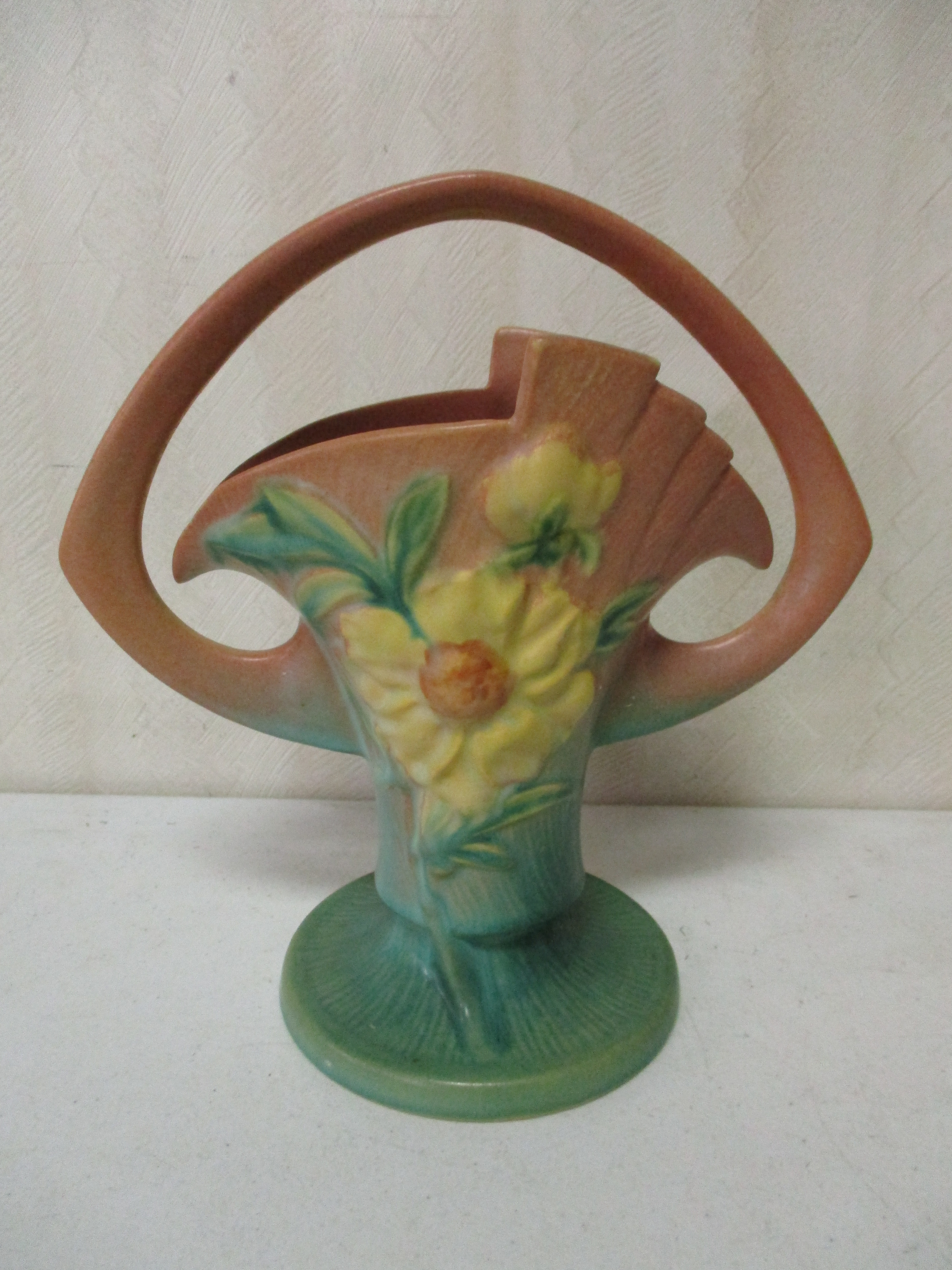 Lot 62: Small Roseville Vase
