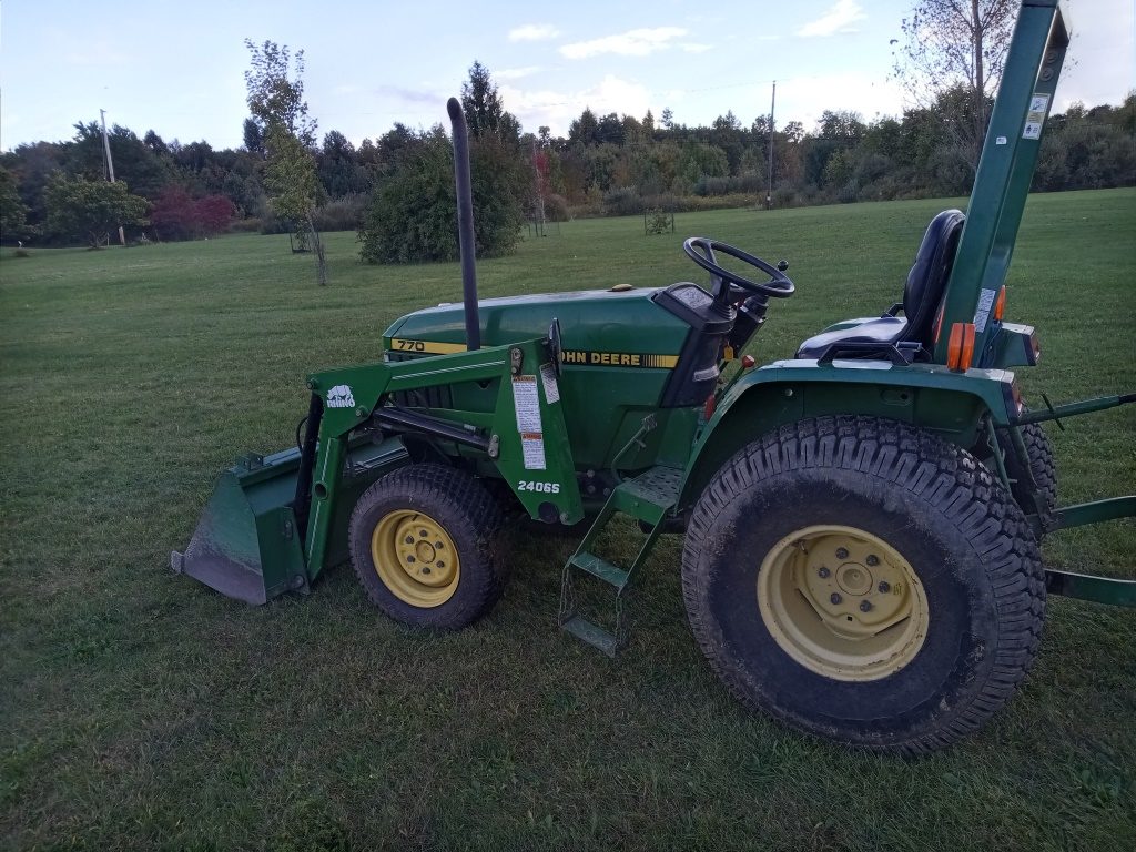 Jd770tractor 1